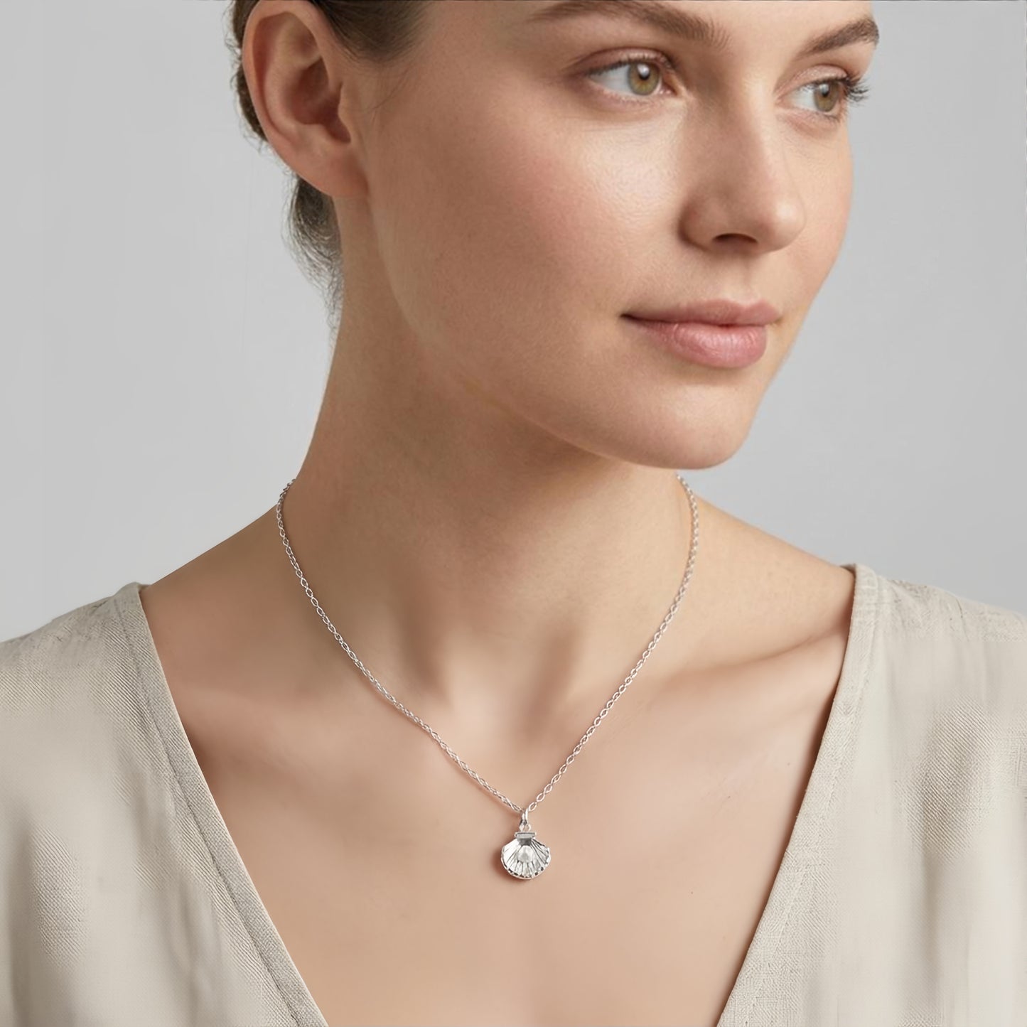 925 Sterling Silver  Scallop Shell Necklace with Pearl Accent