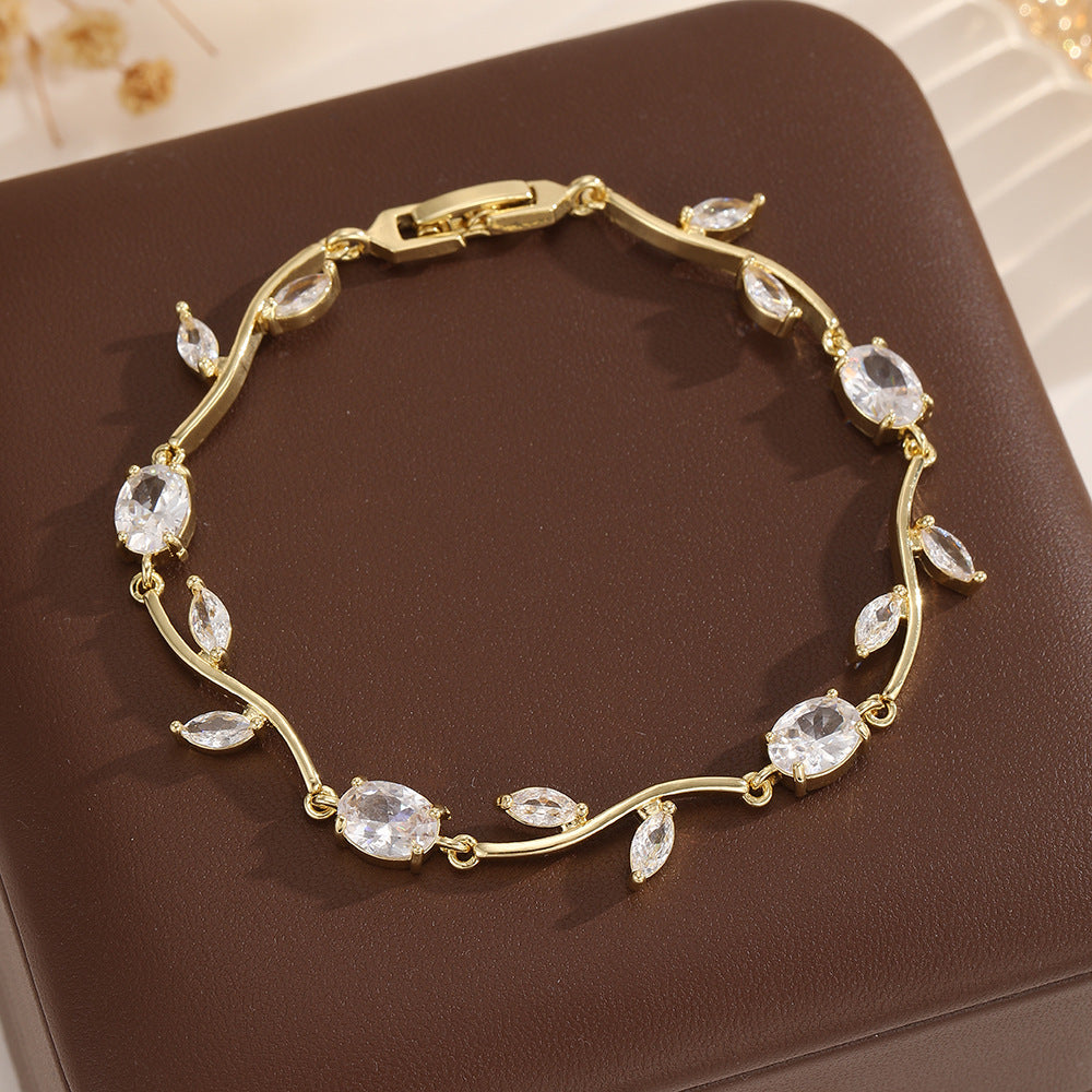 Luxury Gold Leaf Bracelet with Zircon – Elegant Women’s Jewelry Gift