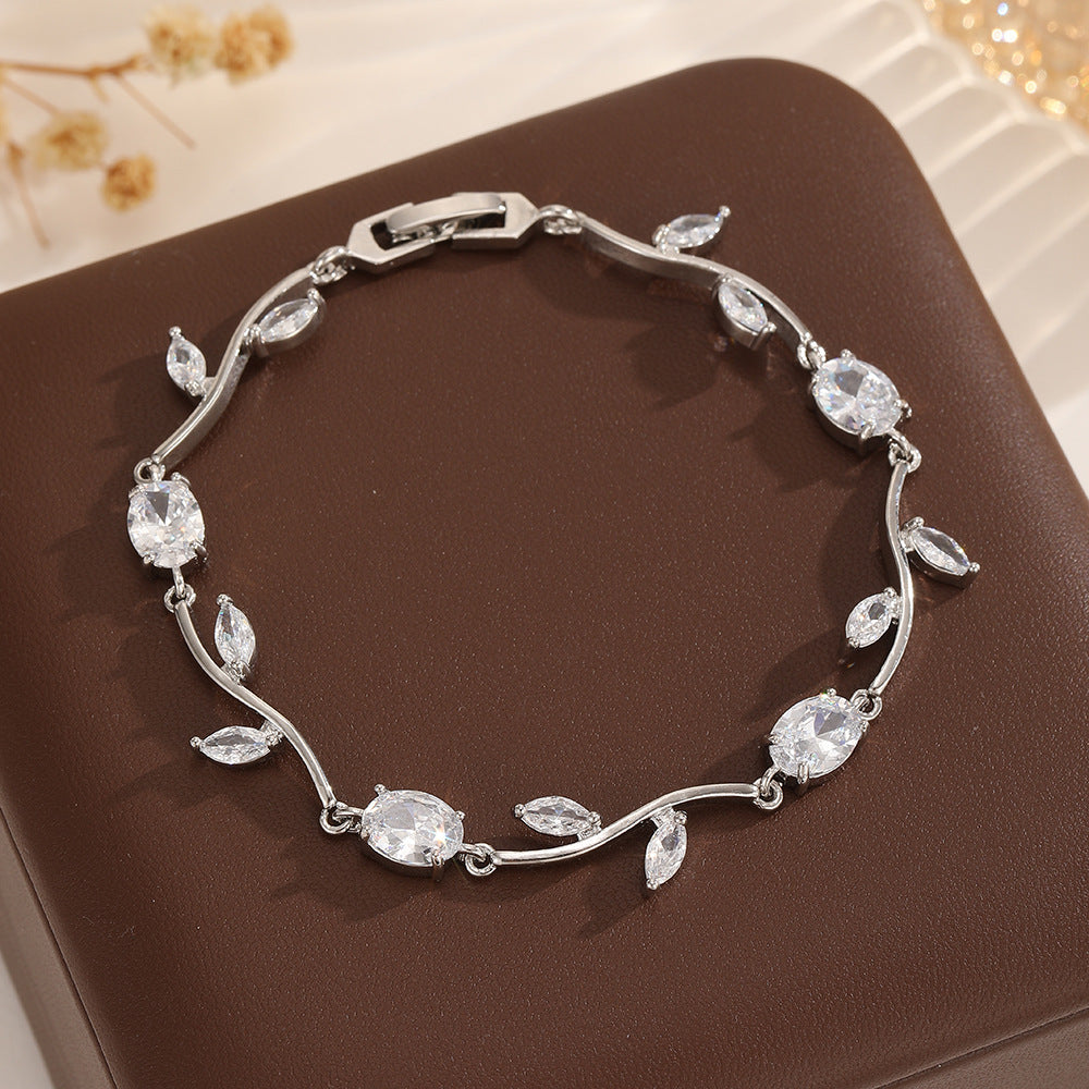 Luxury Gold Leaf Bracelet with Zircon – Elegant Women’s Jewelry Gift