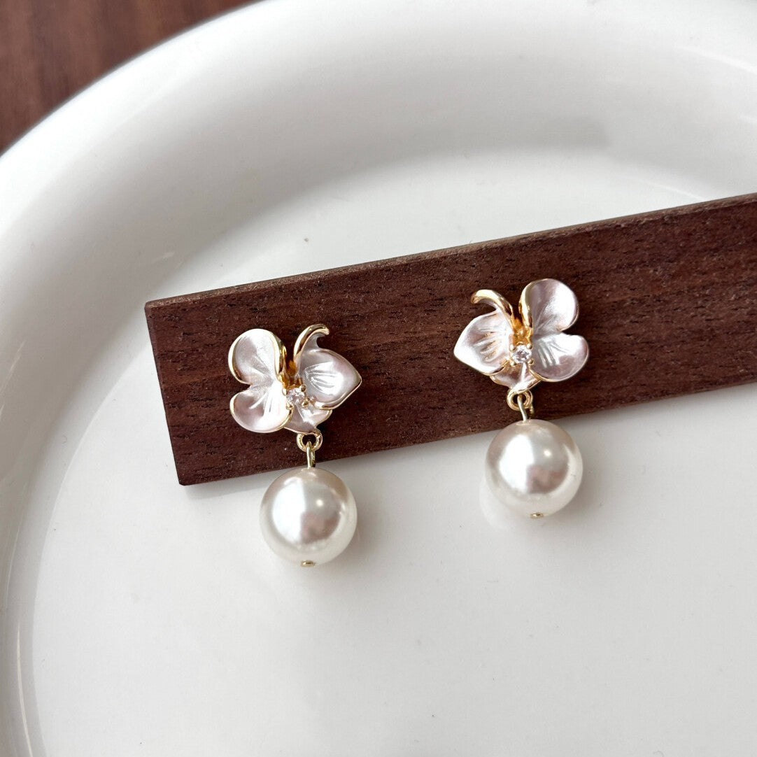 Elegant Pearl Lily Flower Earrings for Women