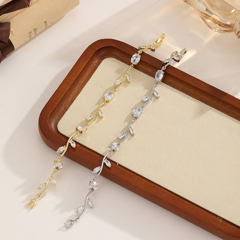 Luxury Gold Leaf Bracelet with Zircon – Elegant Women’s Jewelry Gift