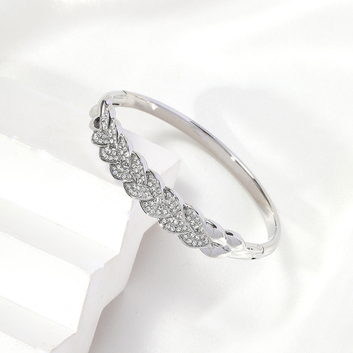 Stylish Versatile And Sophisticated Woven Bracelet